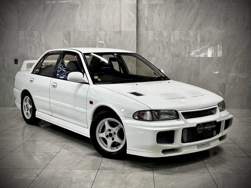 1994 Mitsubishi Lancer — image 1